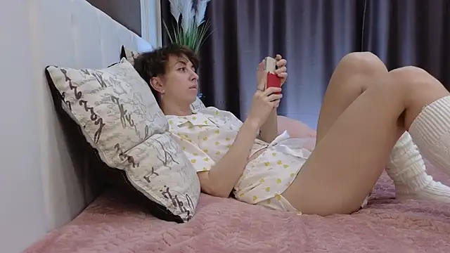 daniellia  online show from 10.07.25