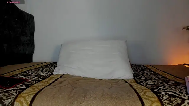 Snapshot of Savajelust chatting on 10.24.25 Savajelust online show from 10.24.25