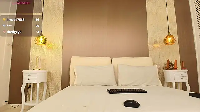 Tiifany Baker online show from 09.17.25