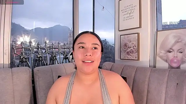 Zoey thompson online show from 10.17.25