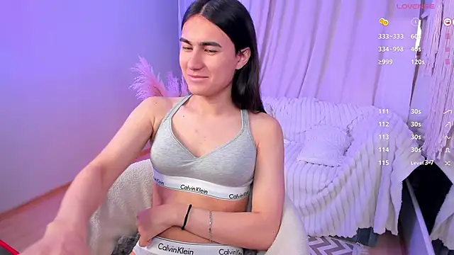 Snapshot of HeyAlena chatting on 09.16.25 HeyAlena online show from 09.16.25