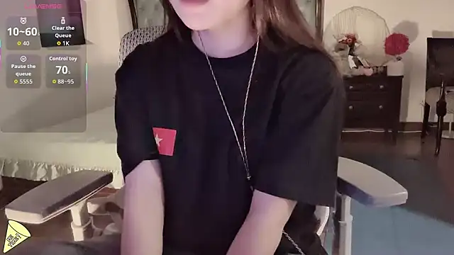 Snapshot of lulu404 chatting on 12.02.25 lulu404 online show from 12.02.25