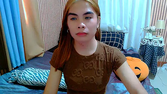 Snapshot of mikhaylahanderson chatting on 10.02.25 mikhaylahanderson online show from 10.02.25