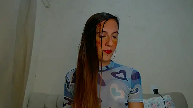 Snapshot of FemmeAngel chatting on 09.23.25 FemmeAngel online show from 09.23.25