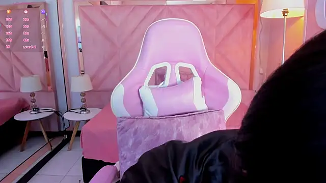 Snapshot of anyjones_ chatting on 11.06.25 anyjones online show from 11.06.25