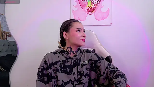 sara queen10 online show from 10.01.25