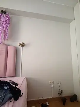 Snapshot of airamoon chatting on 09.15.25 airamoon online show from 09.15.25