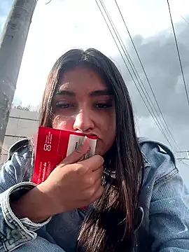 Snapshot of sweet_artemiis chatting on 02.27.26 sweet artemiis online show from 02.27.26