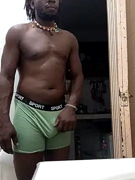 Snapshot of Blackpanther0115 chatting on 09.22.25 Blackpanther0115 online show from 09.22.25