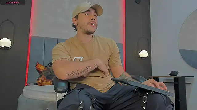 Liam walk  online show from 03.10.26