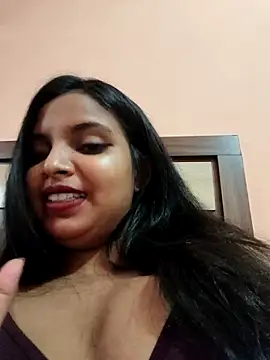 Maahhii 2 online show from 05.18.26