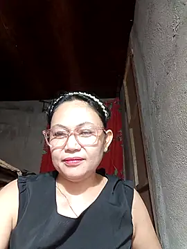 Everleigh mom online show from 12.23.25