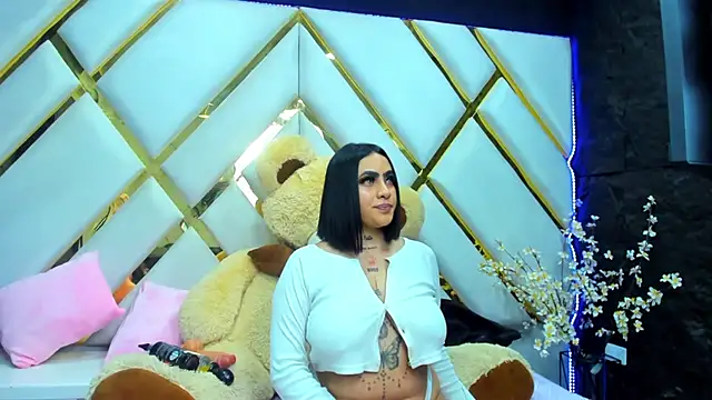 nikky latin online show from 09.30.25