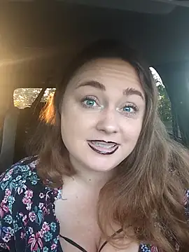 BrokenWife online show from 10.13.25