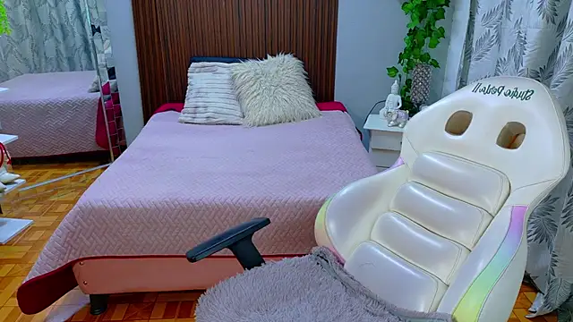 Snapshot of kataleya_29 chatting on 04.04.26 kataleya 29 online show from 04.04.26