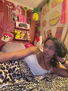 Snapshot of TranSexualJade95 chatting on 06.15.26 TranSexualJade95 online show from 06.15.26