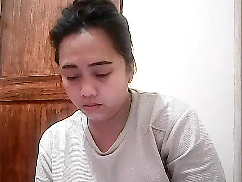 Snapshot of Pinay_Chubby20 chatting on 02.15.26 Pinay Chubby20 online show from 02.15.26