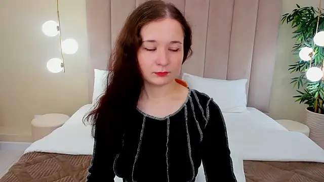 Snapshot of NancyJonson chatting on 09.16.25 NancyJonson online show from 09.16.25