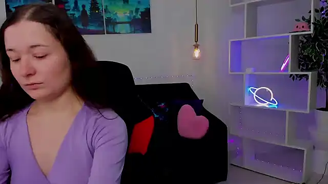 Snapshot of NancyJonson chatting on 11.10.25 NancyJonson online show from 11.10.25