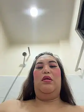 ashleygrahamts online show from 10.21.25