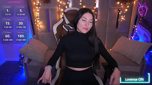 EliseVelour online show from 02.14.26