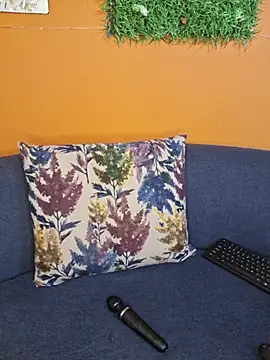 ELAINE xXxX online show from 04.24.26