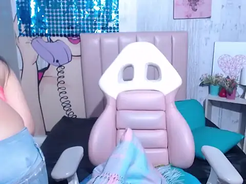 Snapshot of Cary_Addisson chatting on 11.14.25 Cary Addisson online show from 11.14.25