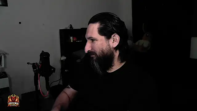 DevilPup75  online show from 04.21.26
