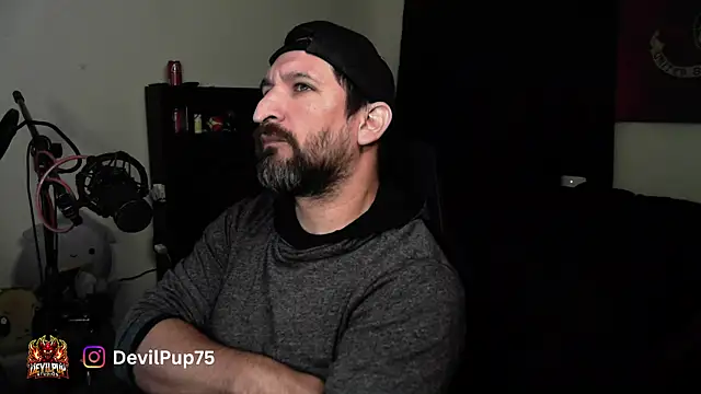 Snapshot of DevilPup75_ chatting on 07.25.26 DevilPup75 online show from 07.25.26