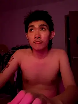 Snapshot of Ryder_ chatting on 10.14.25 Ryder online show from 10.14.25