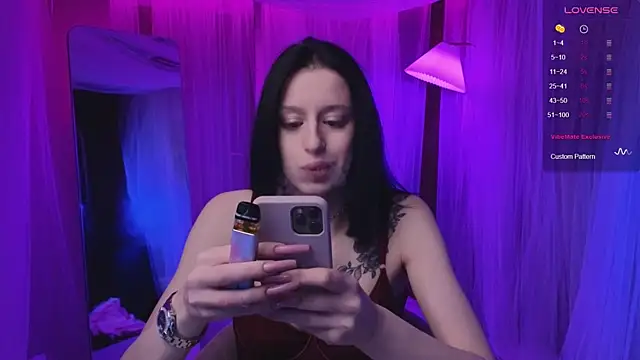 sex tezzi online show from 11.25.25