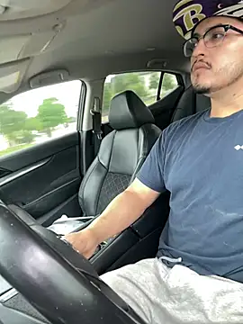 Dwizzlerperizzlee online show from 04.14.26