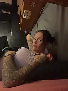 bratlipss online show from 04.18.26