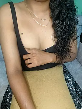 Snapshot of Tamilpallavi chatting on 10.11.25 Tamilpallavi online show from 10.11.25