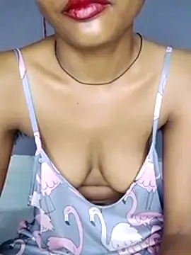 Mona Lucky online show from 04.28.26