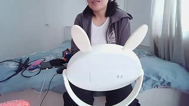 sakuradelreina online show from 10.16.25