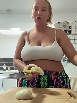 JustYourNormalCouple online show from 10.15.25