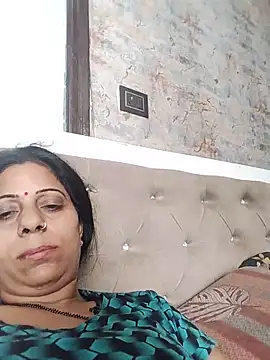 Snapshot of Soniya_Roy chatting on 06.05.26 Soniya Roy online show from 06.05.26