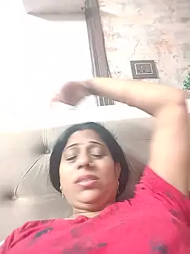 Snapshot of Soniya_Roy chatting on 06.20.26 Soniya Roy online show from 06.20.26