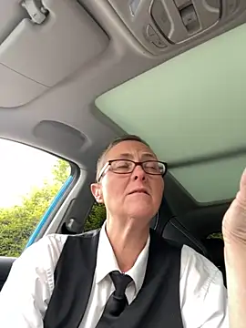 Curvy-Jinx online show from 09.26.25