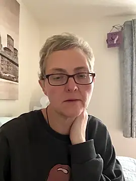 Curvy-Jinx online show from 11.27.25