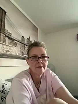 Curvy-Jinx online show from 01.07.26