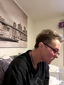 Curvy-Jinx online show from 01.12.26