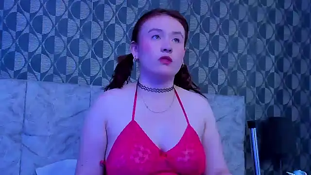 Snapshot of AliaMiller_ chatting on 10.03.25 AliaMiller online show from 10.03.25