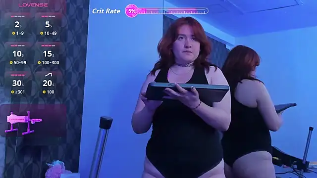 Snapshot of AliaMiller_ chatting on 10.06.25 AliaMiller online show from 10.06.25