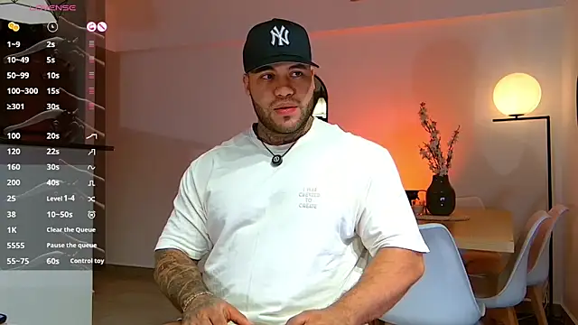 Snapshot of Michael_Salens chatting on 10.30.25 Michael Salens online show from 10.30.25