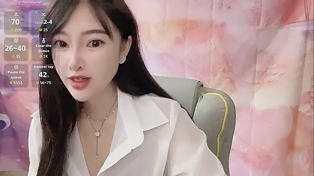 Snapshot of Crush-7ii chatting on 11.06.25 Crush-7ii online show from 11.06.25