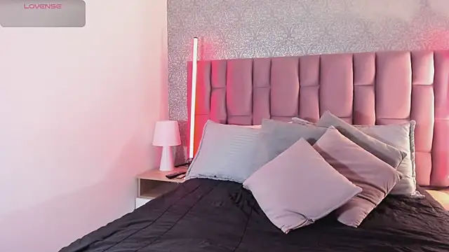 MartinaRizzi online show from 12.19.25