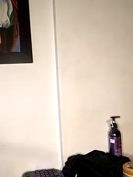 Snapshot of luisahot_9727 chatting on 11.01.25 luisahot 9727 online show from 11.01.25