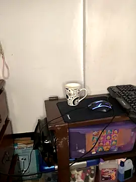 Snapshot of luisahot_9727 chatting on 11.11.25 luisahot 9727 online show from 11.11.25